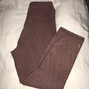 High waisted leggings